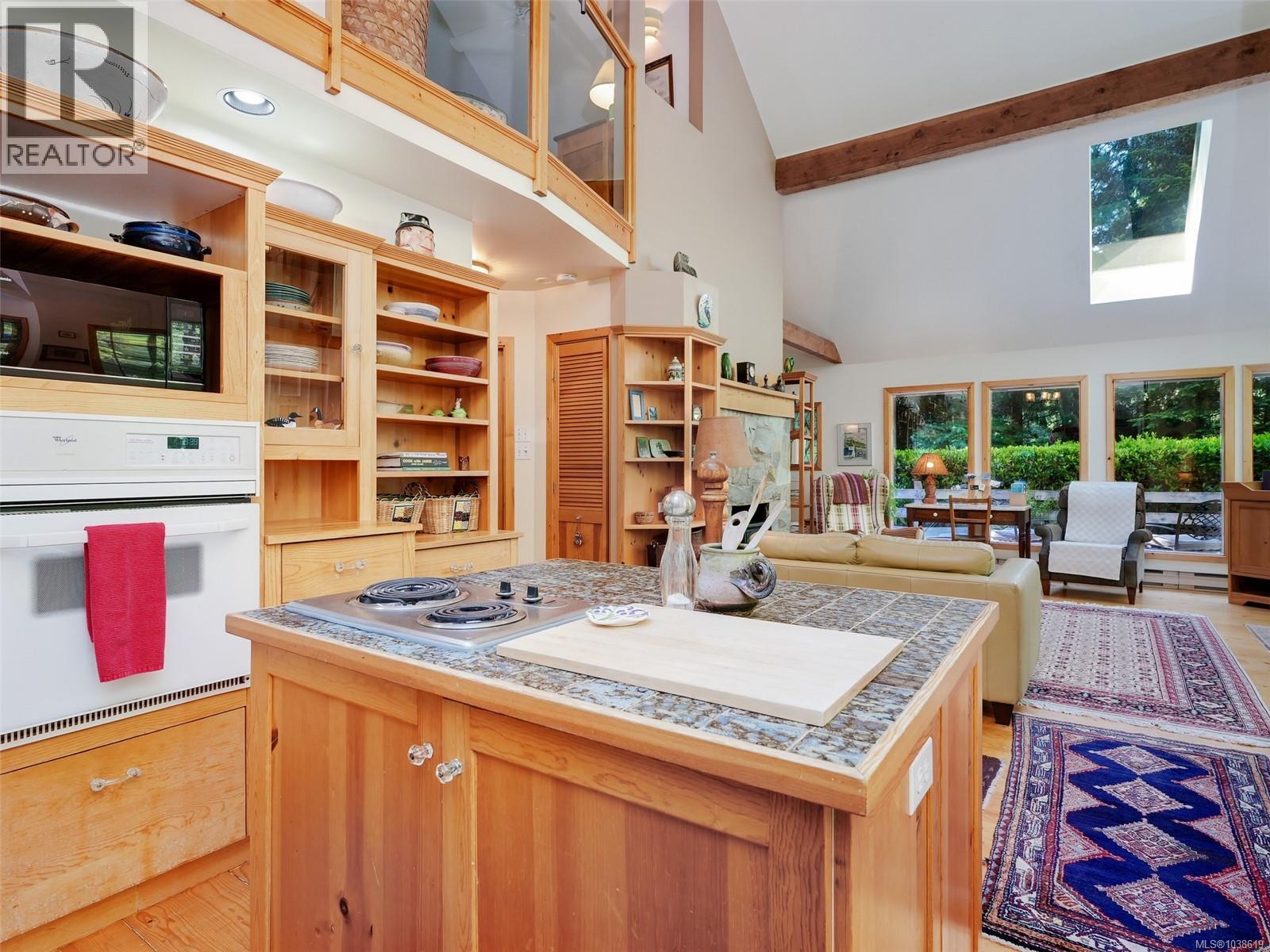 2980 Sooke River Rd - 16