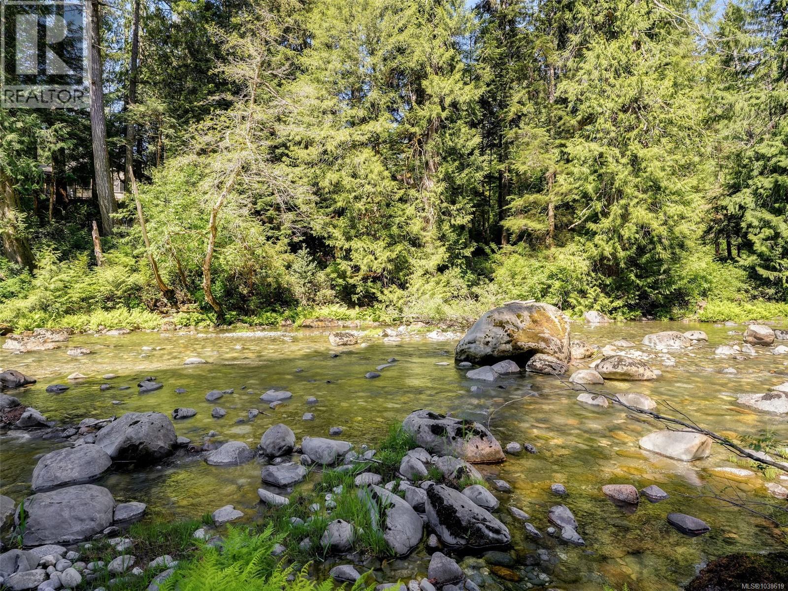 2980 Sooke River Rd - 31