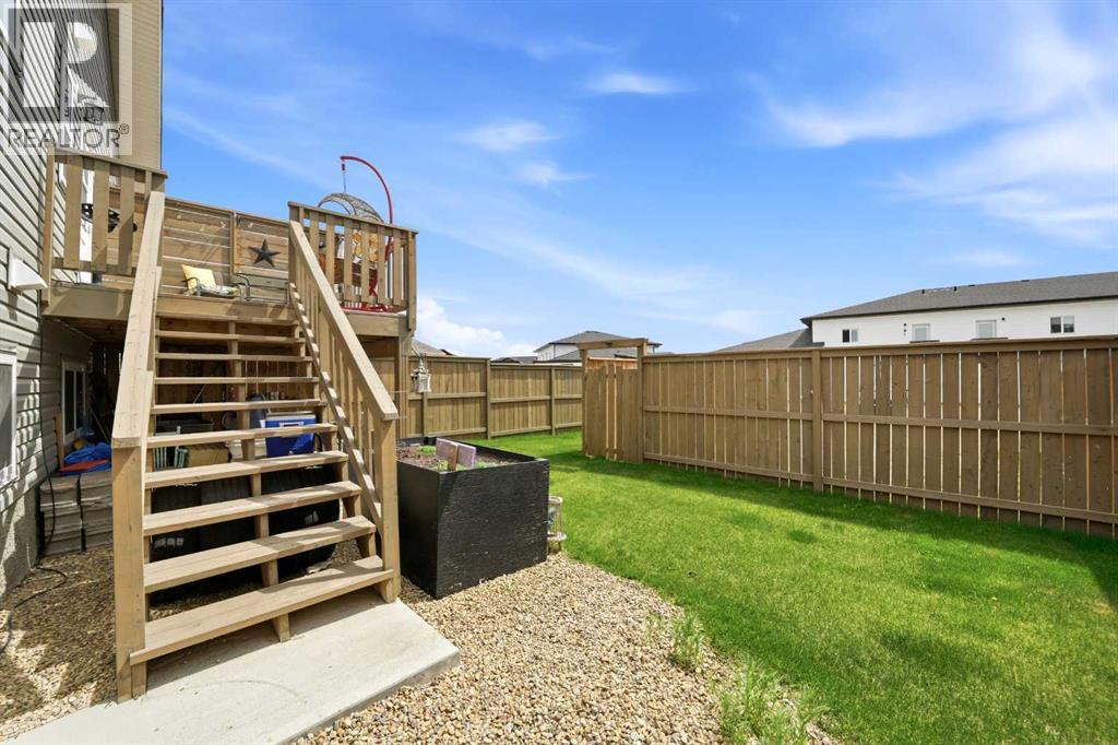 74 Ranchers Close — photo 34