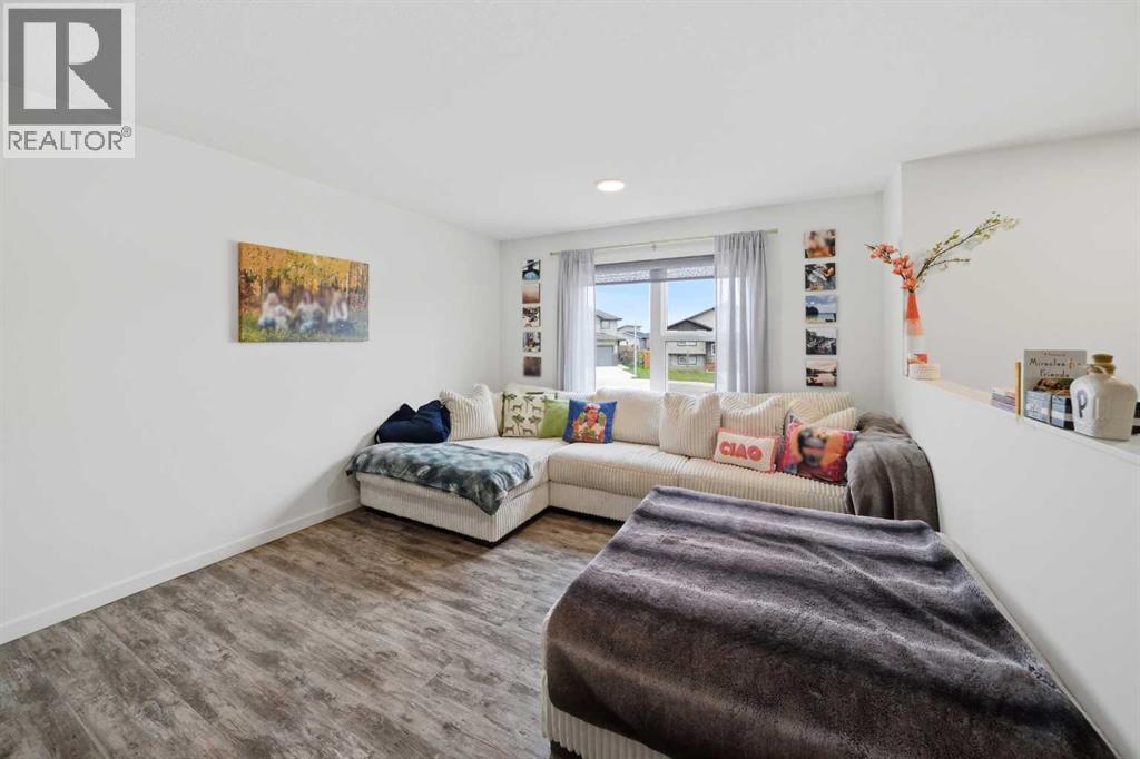 74 Ranchers Close — photo 8
