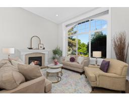 3733 Devonshire Drive, Surrey, BC V3Z0H8 Photo 9