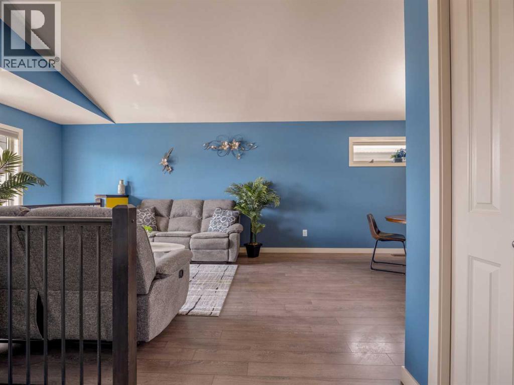 889 Jessie McLeay Road N - 6