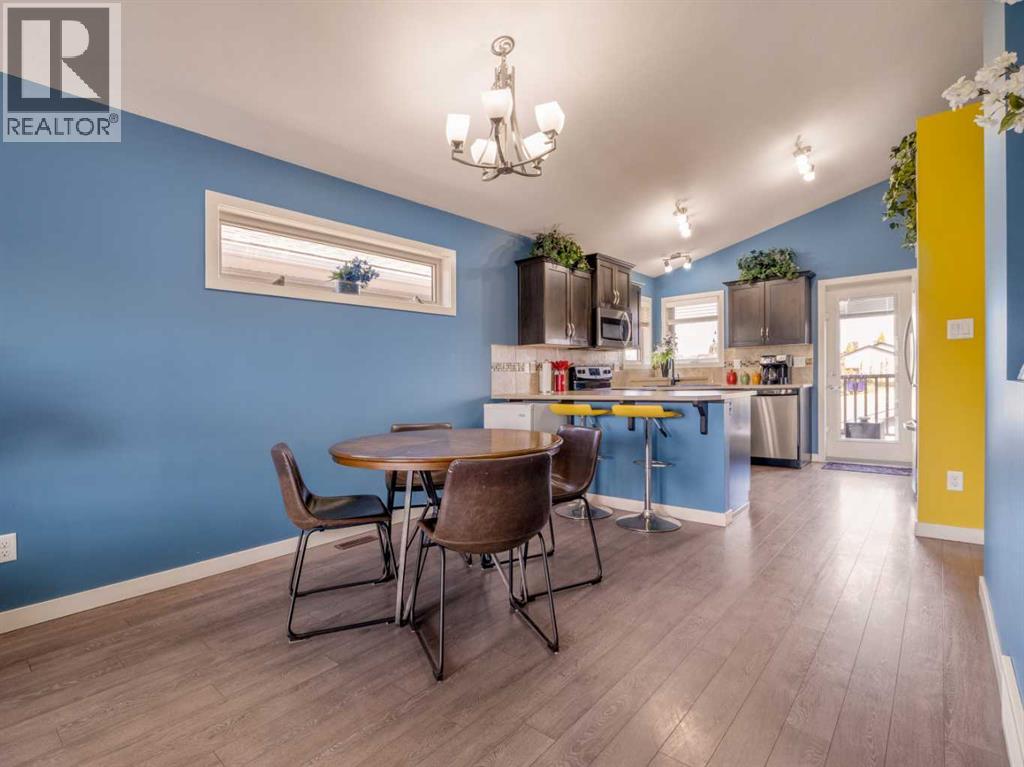 889 Jessie McLeay Road N - 12