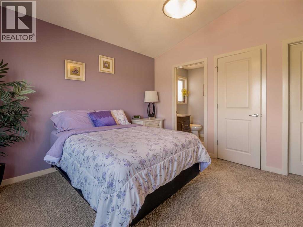 889 Jessie McLeay Road N - 24