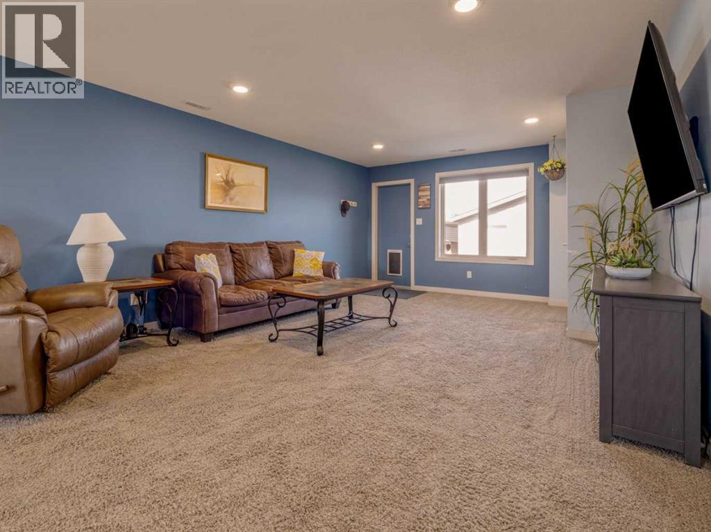 889 Jessie McLeay Road N - 34