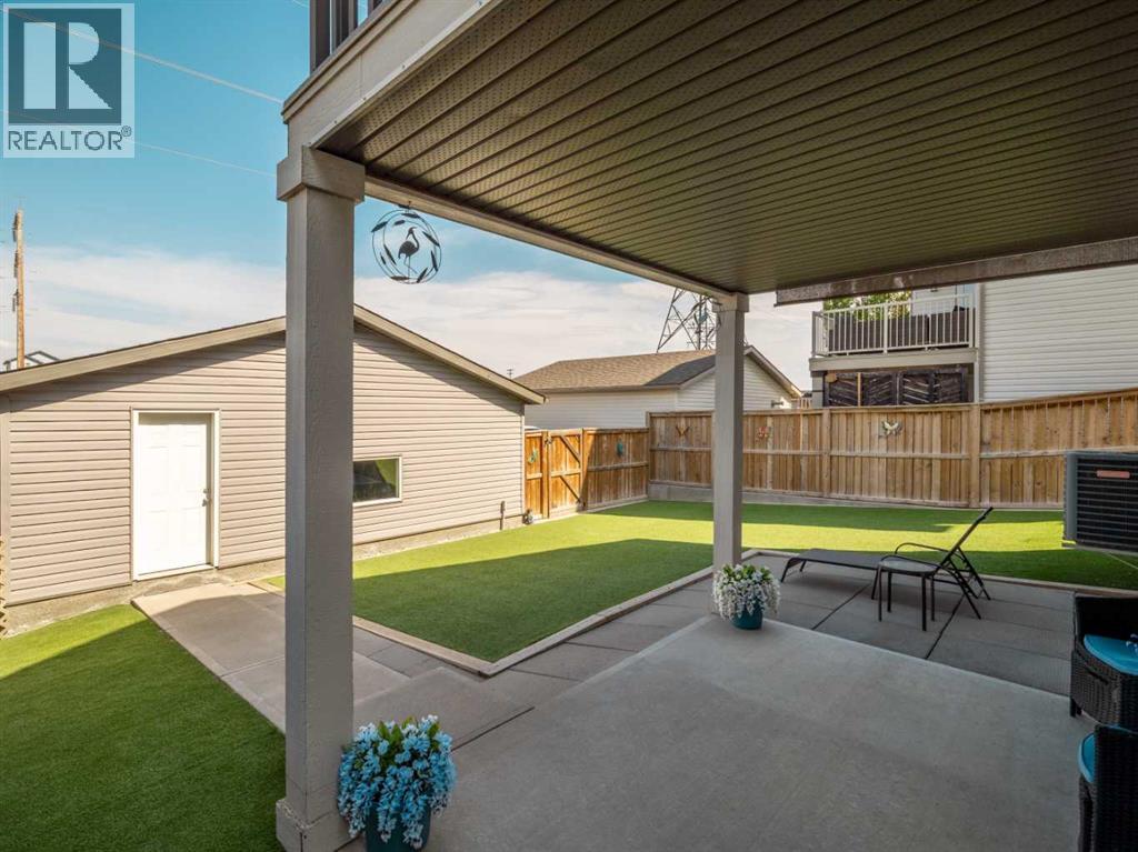 889 Jessie McLeay Road N - 45