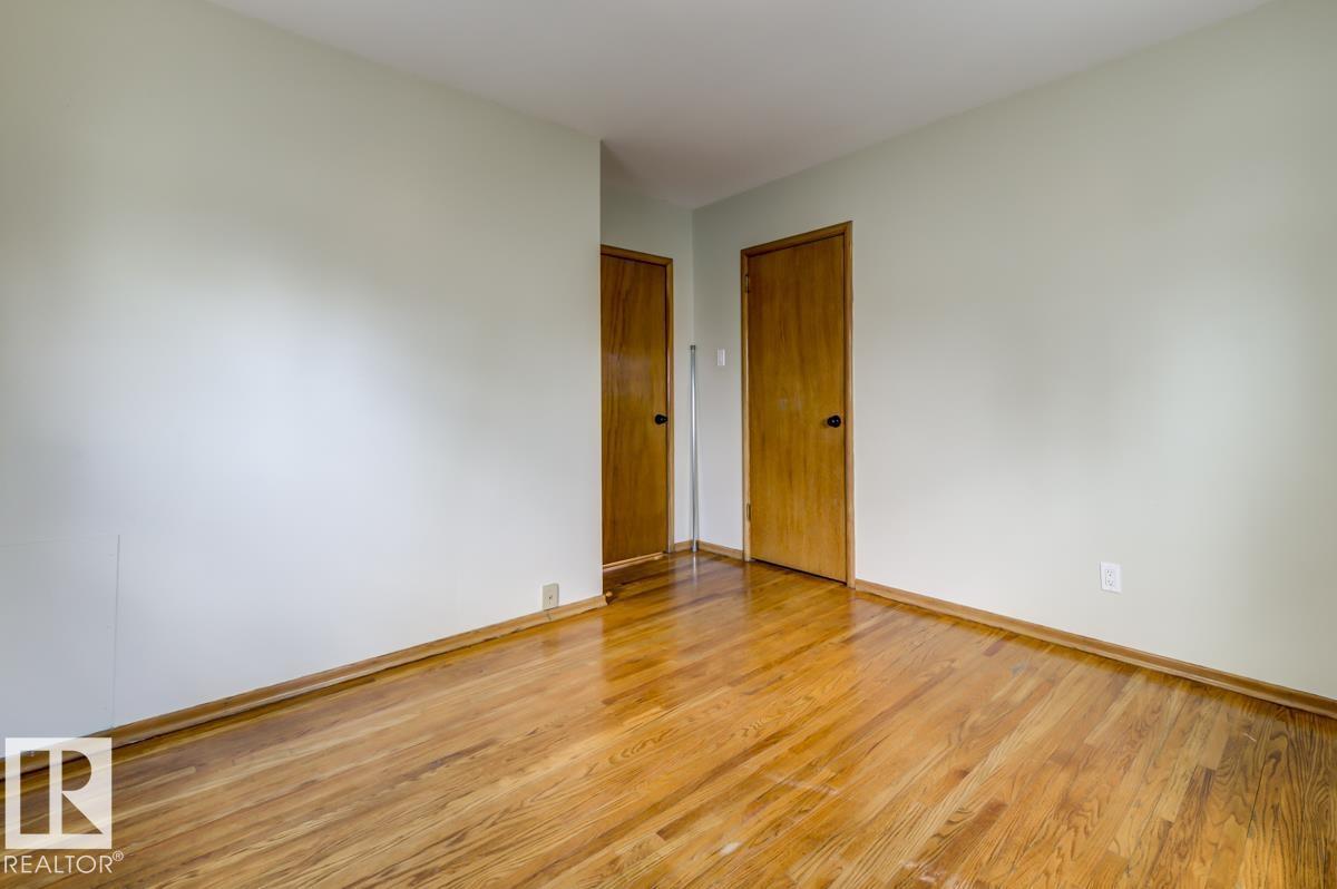 8511 64 AV NW - 25