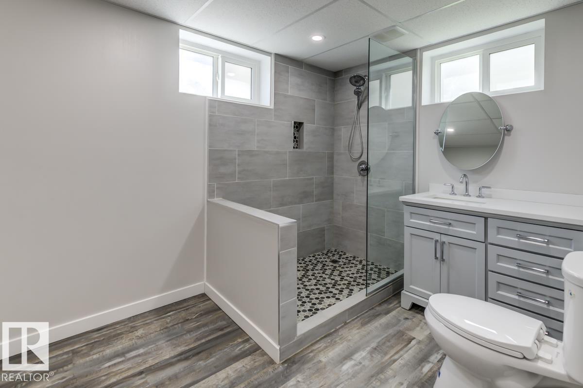 8511 64 AV NW - 32