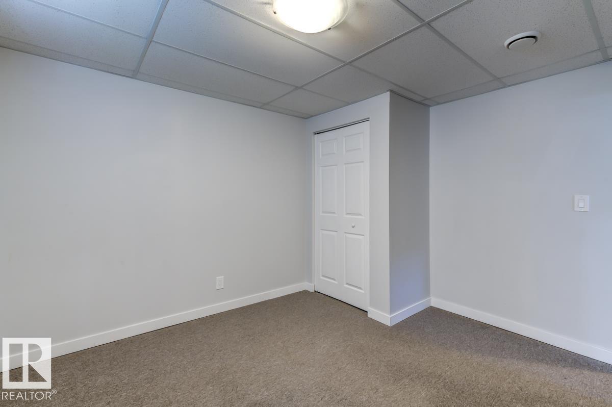 8511 64 AV NW - 38