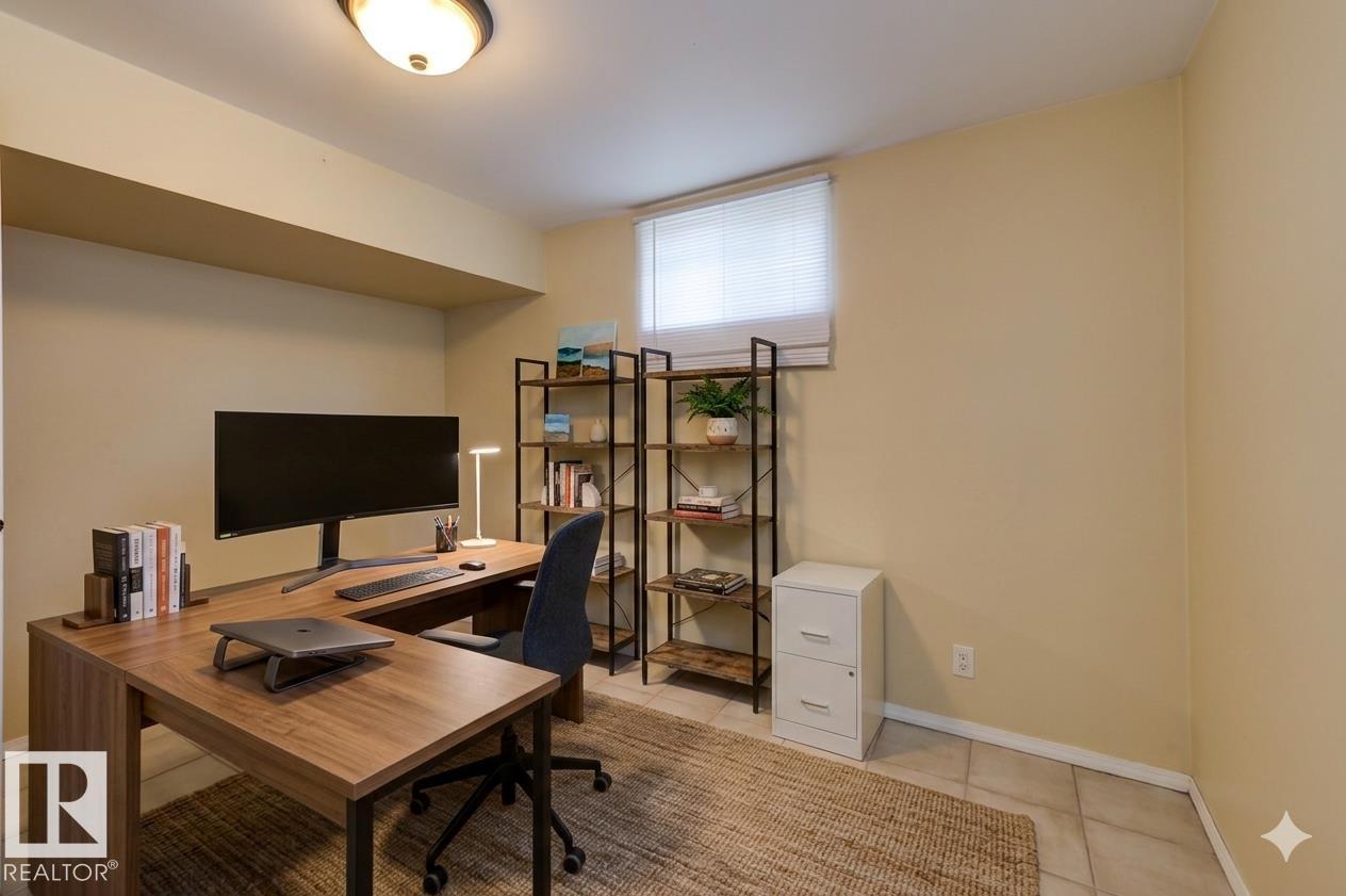 8511 64 AV NW - 41