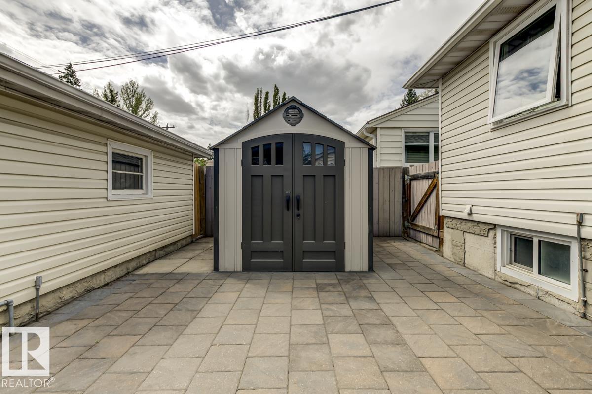 8511 64 AV NW - 44