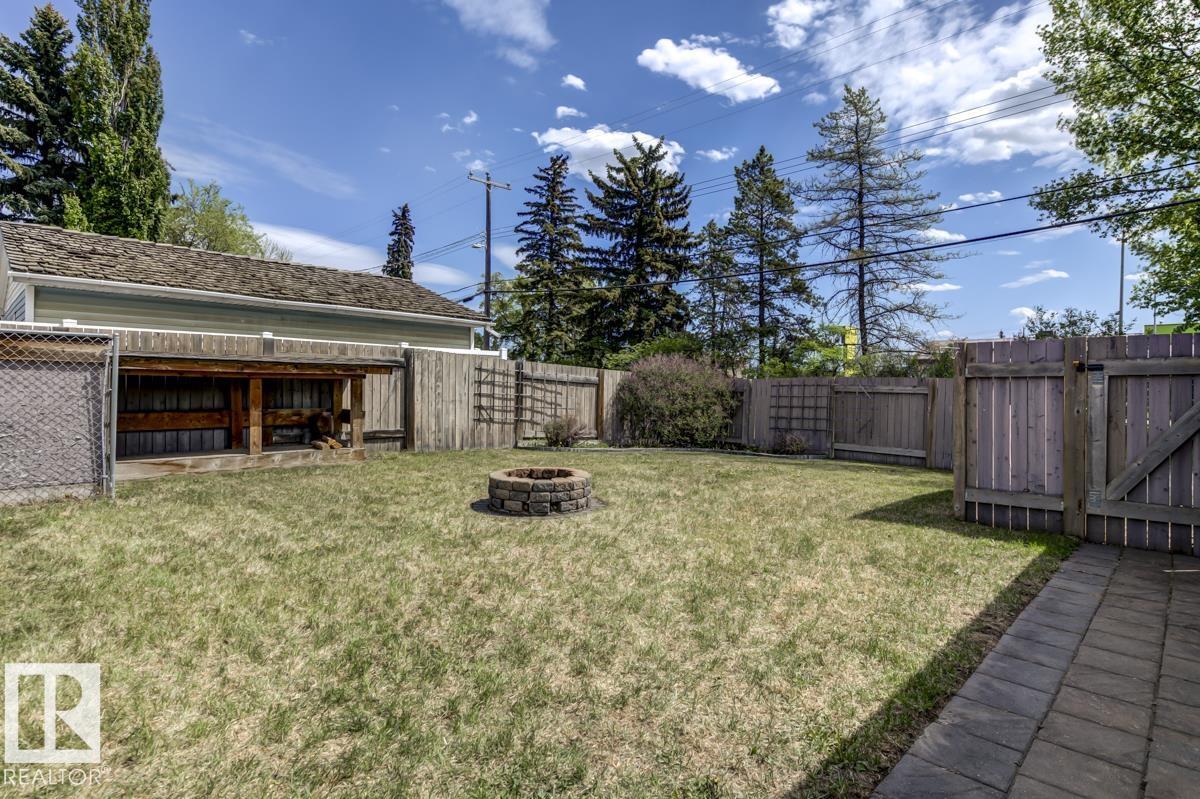 8511 64 AV NW - 46
