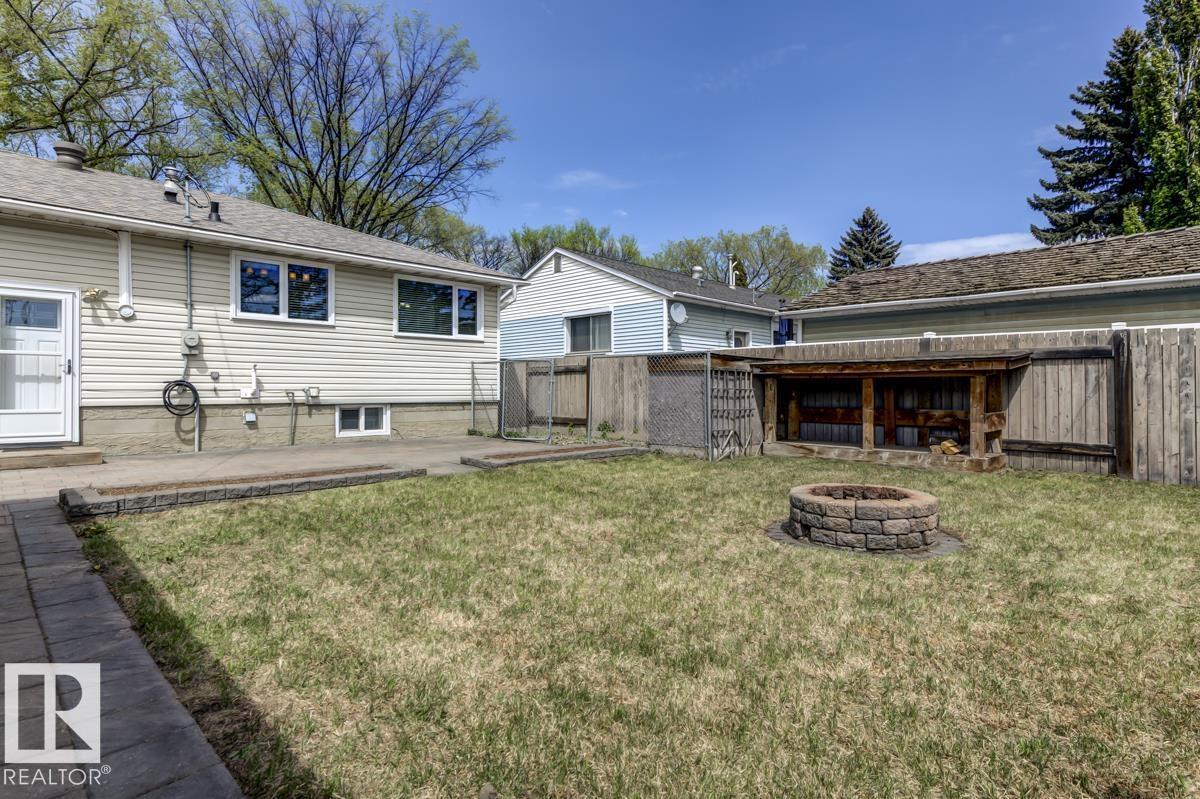 8511 64 AV NW - 47