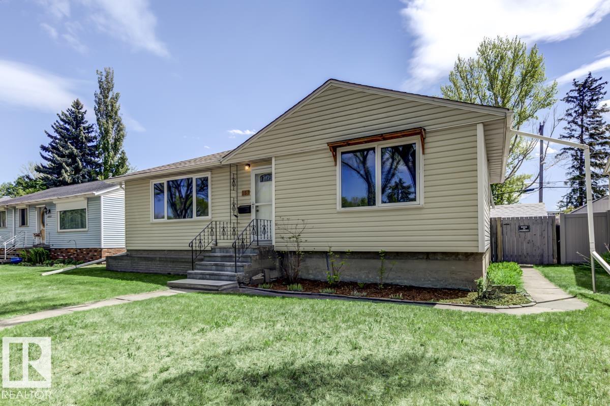 8511 64 AV NW - 52