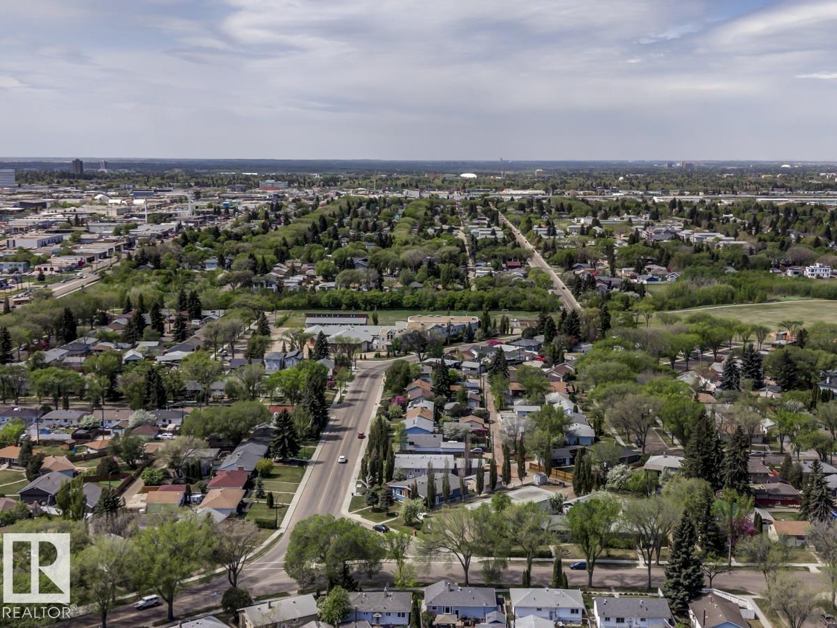 8511 64 AV NW - 58