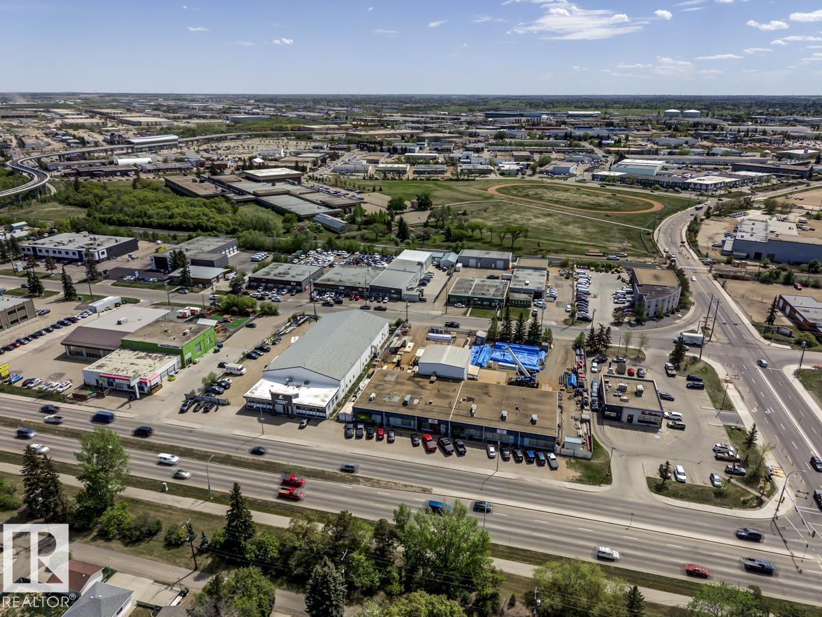 8511 64 AV NW - 60