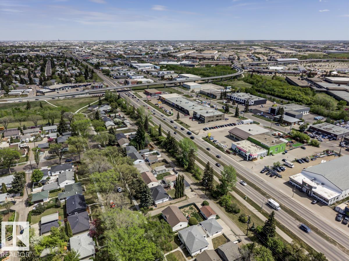 8511 64 AV NW - 61