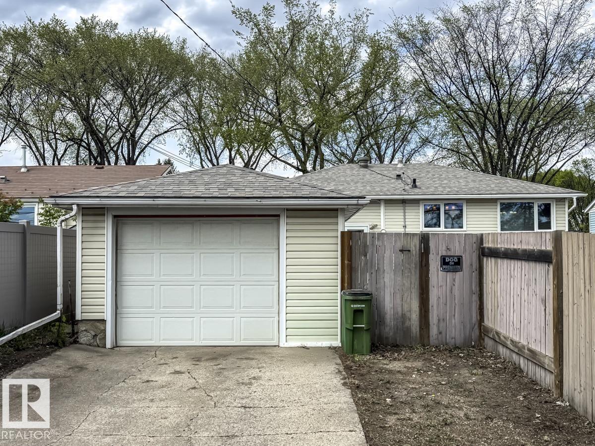 8511 64 AV NW - 68