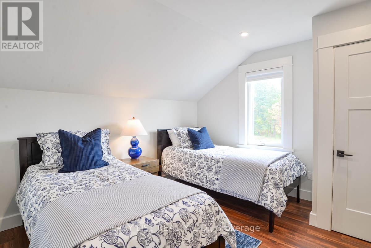 1021 MARINA ROAD - 13