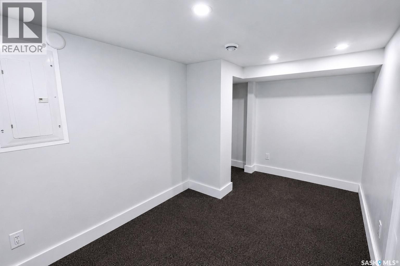 529 20th STREET E - 28