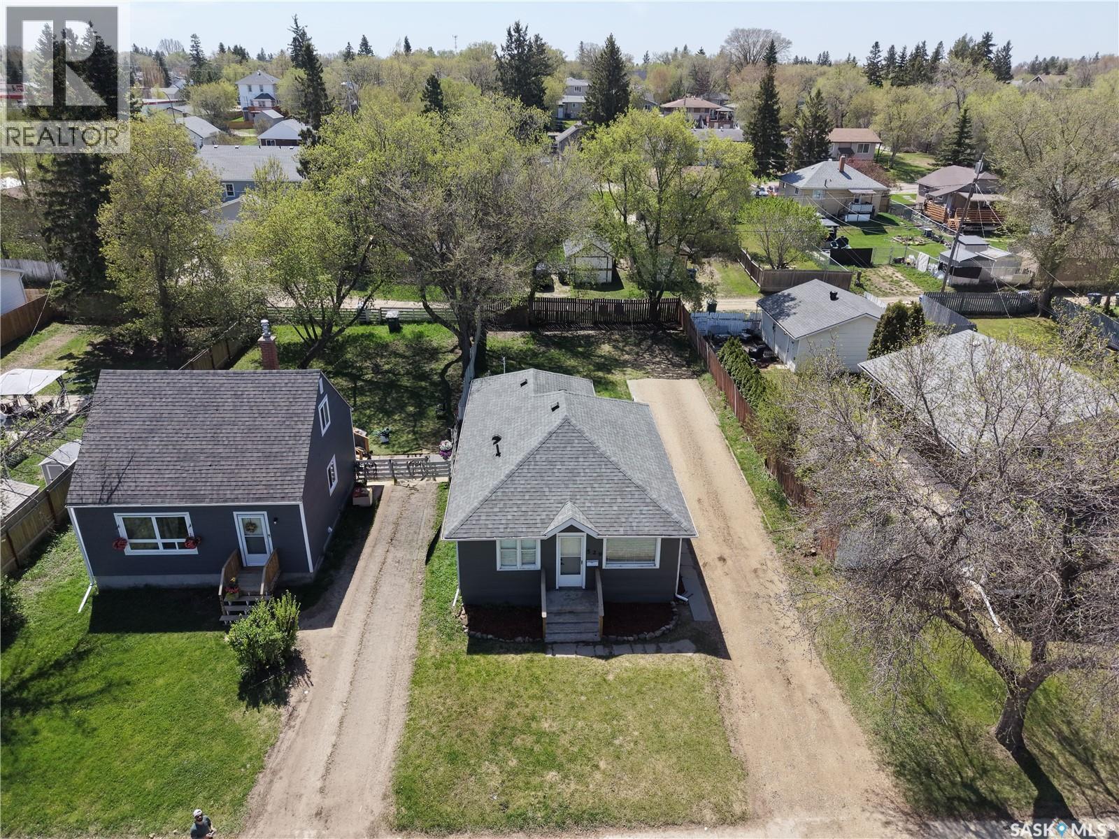 529 20th STREET E - 7