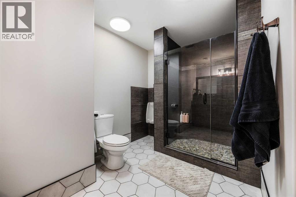 402041 28 Street E - 37