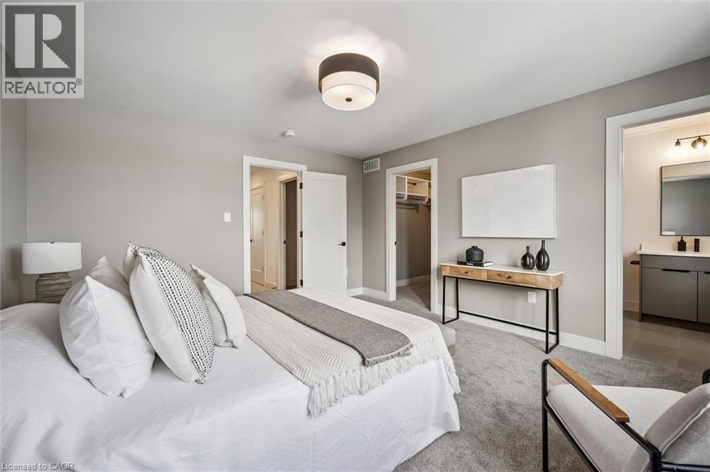 58 WALKER Road - Image 23