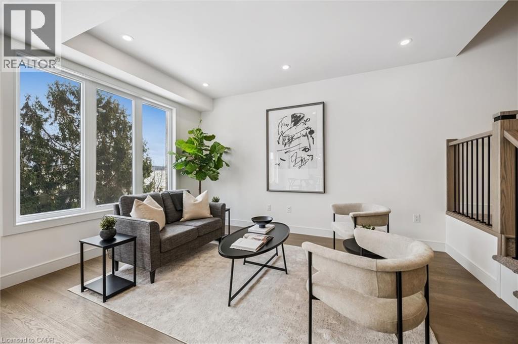 58 WALKER Road - 11