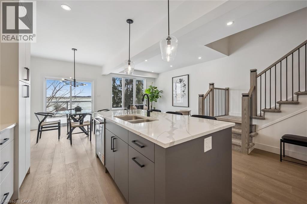 58 WALKER Road - 9
