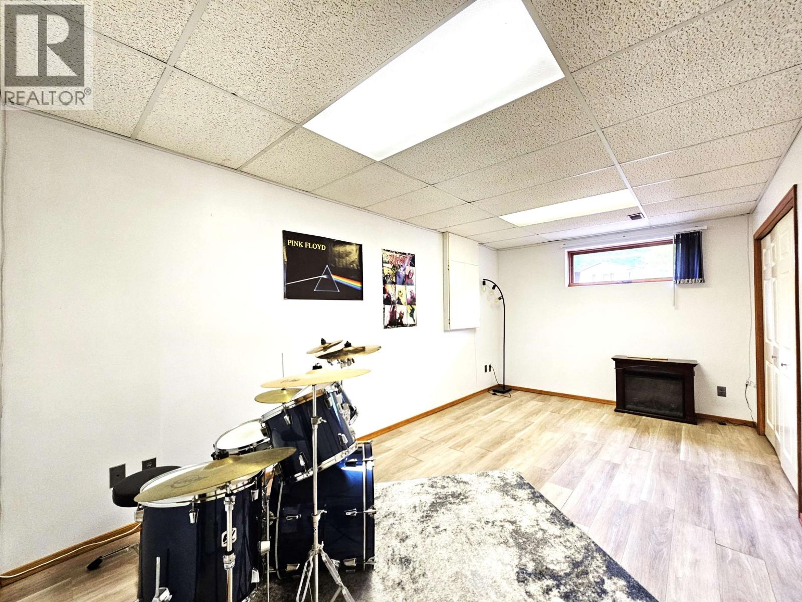3750 JAMES DRIVE - 30