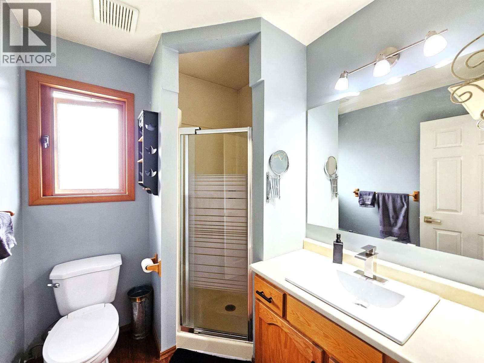 3750 JAMES DRIVE - 33
