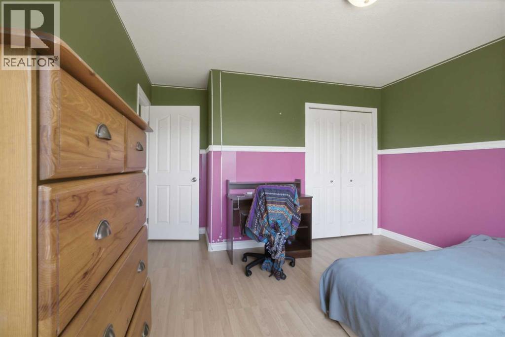 11366 81 Avenue - 17