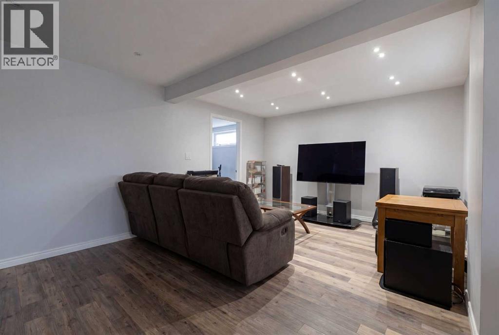 11366 81 Avenue - 30