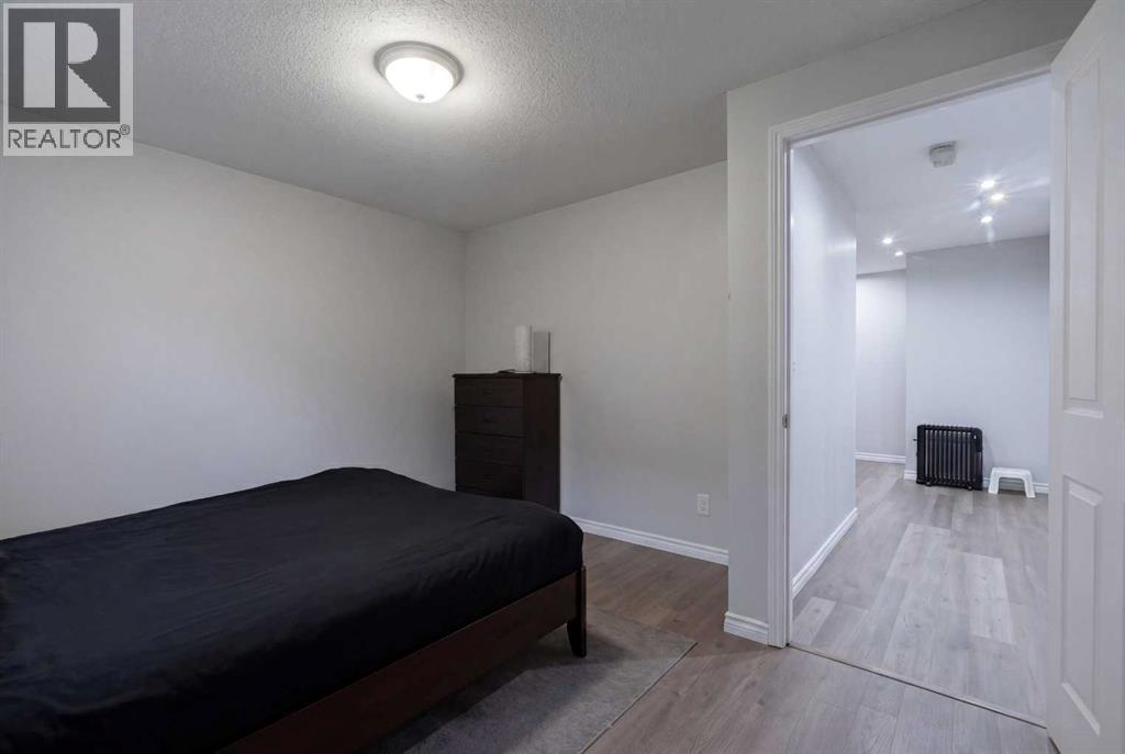 11366 81 Avenue - 29