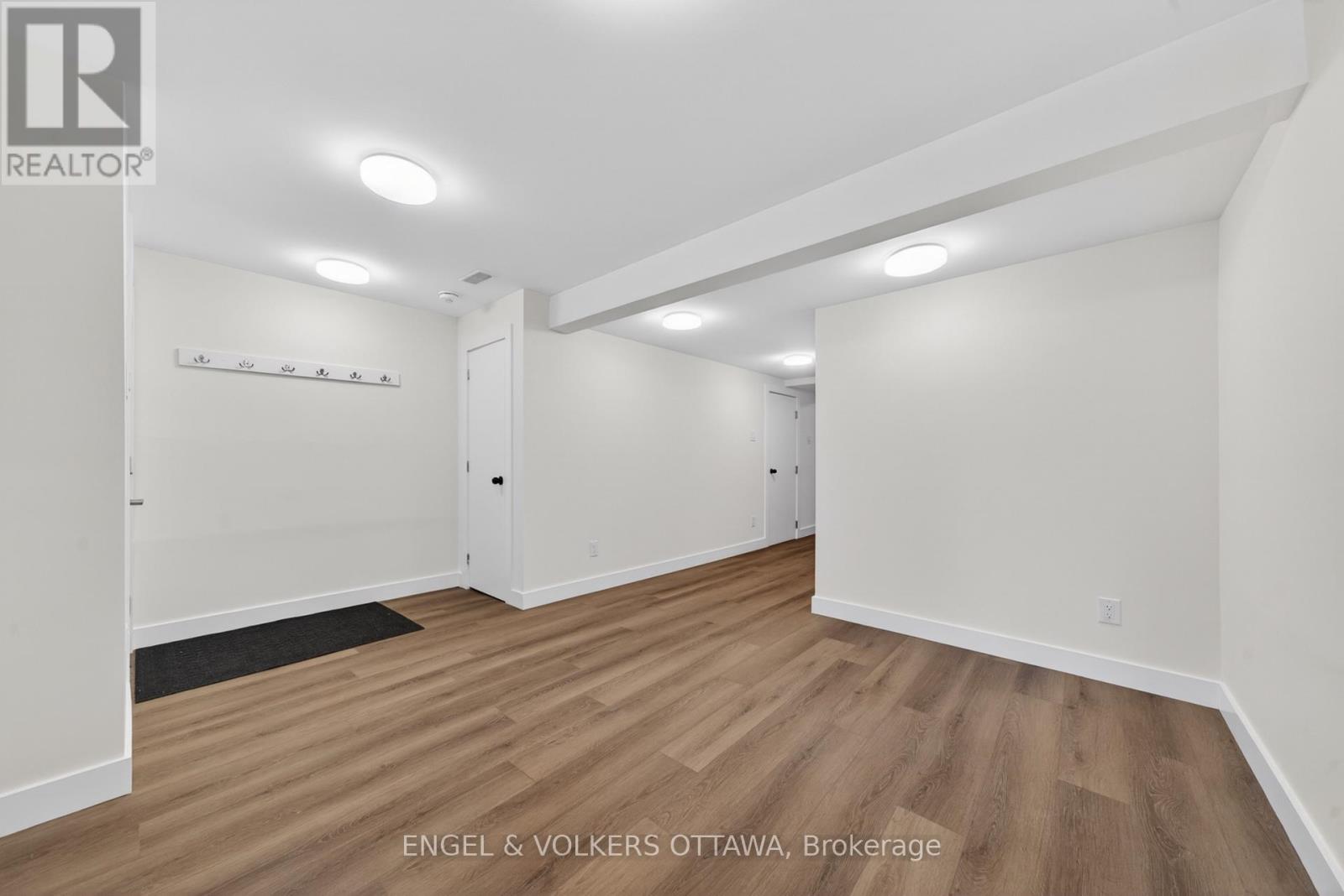 1 Bath House for Rent in Ottawa – B – 175 JAMES STREET, Ottawa – MLS# X13217062 - Image 6