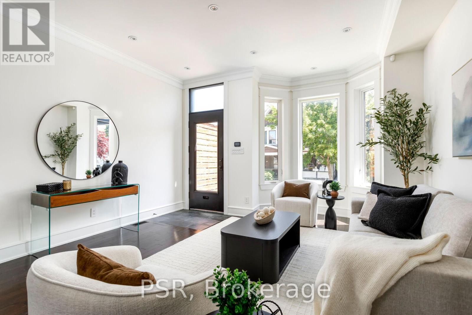 38 WYNDHAM STREET - 2
