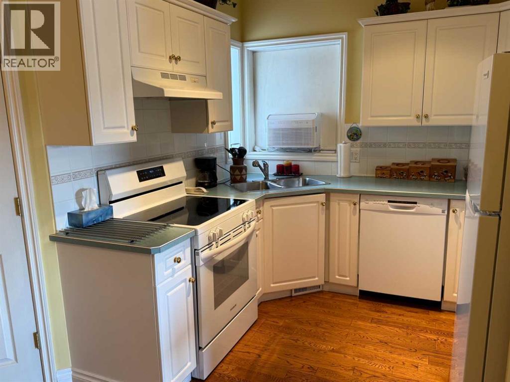 23 Skyline Crescent Crescent W - 5