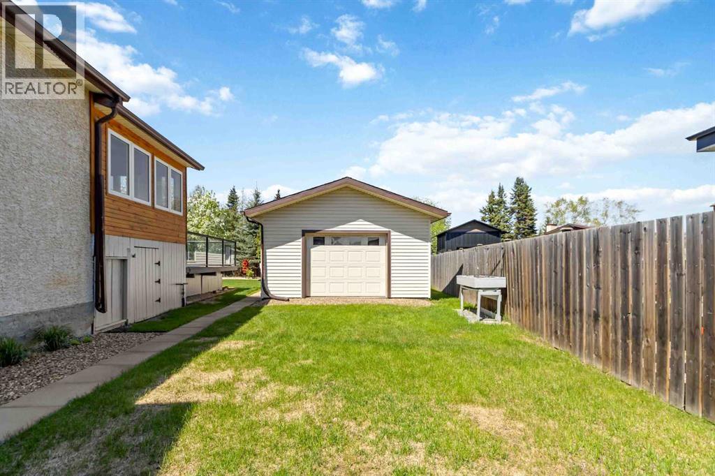 116 ROYAL Gardens, Fort McMurray