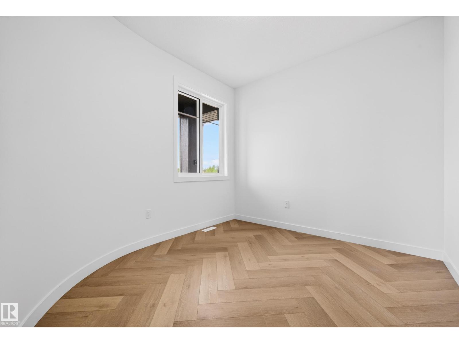 431 172 AV NW NW - 32