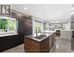 4 Cranberry Lane, Barrie, ON L4N0Z1 Photo 9