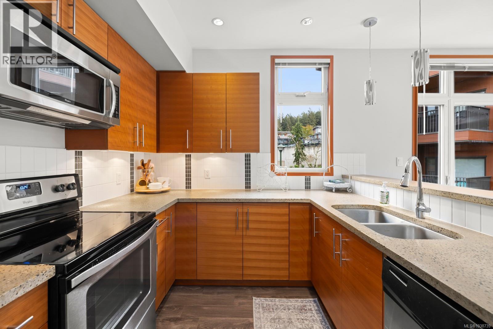 #207 150 Nursery Hill Dr - 10