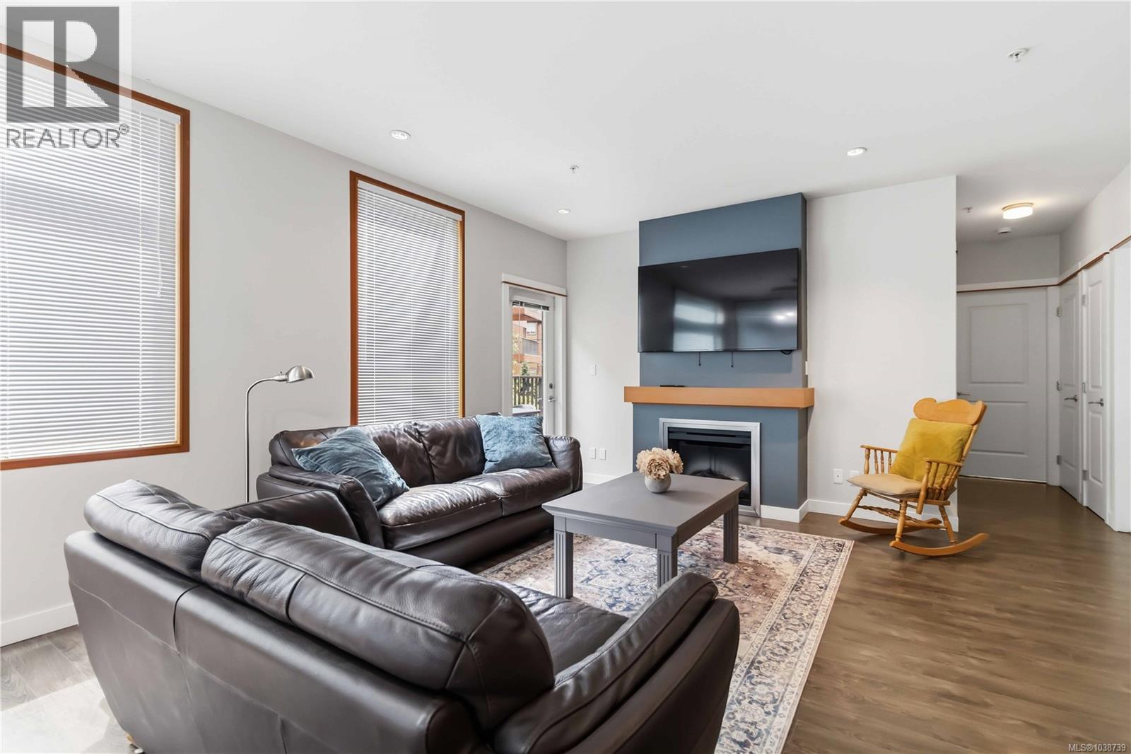 #207 150 Nursery Hill Dr - 4