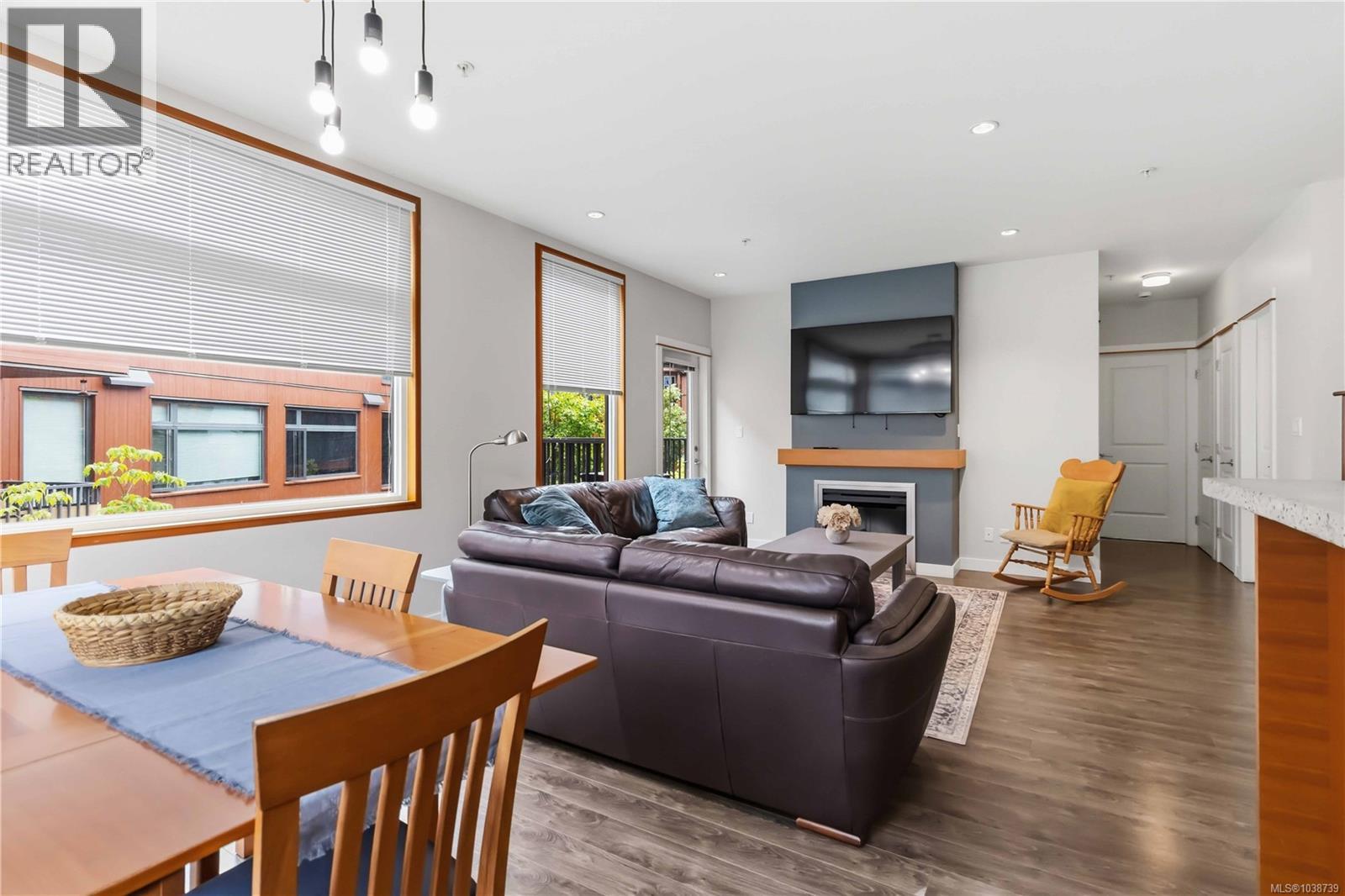 #207 150 Nursery Hill Dr - 5