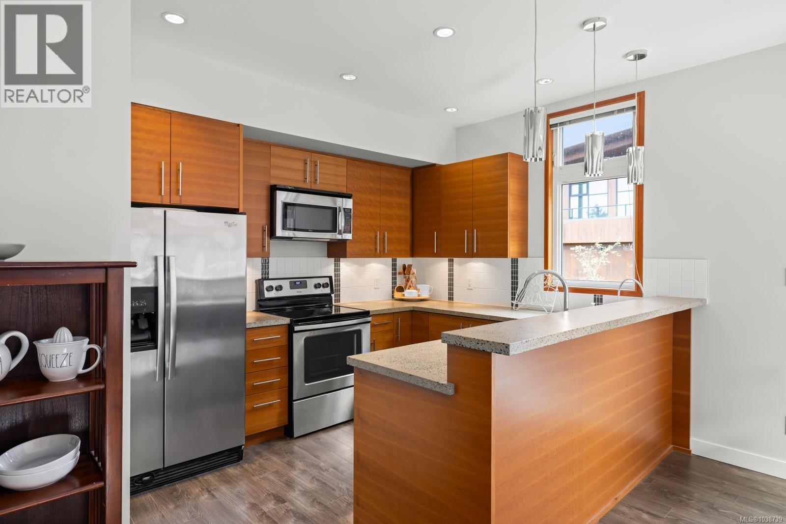 #207 150 Nursery Hill Dr - 8