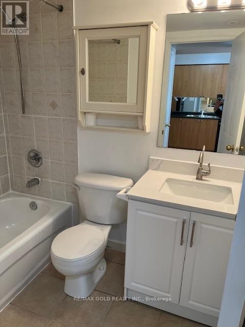 #143 4975 SOUTHAMPTON DRIVE - 5