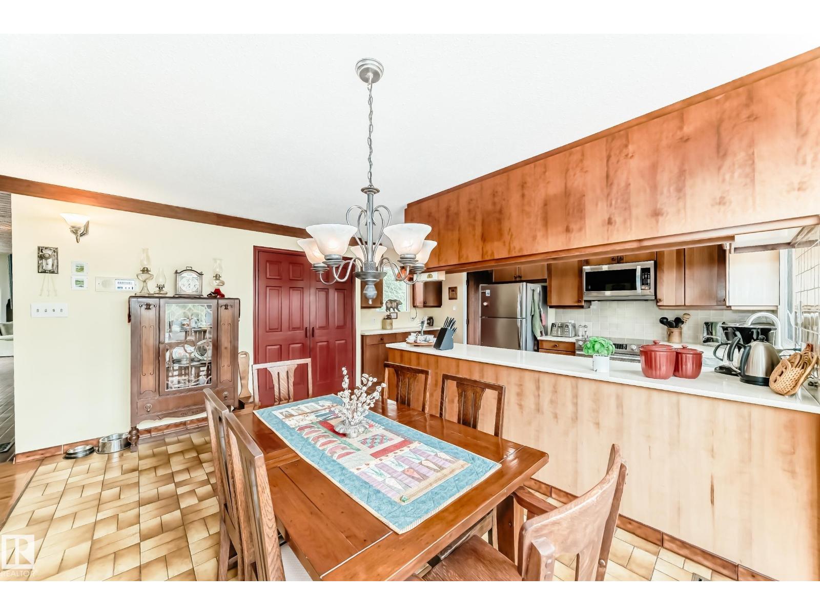 #85 52310 RGE ROAD 232 - 20