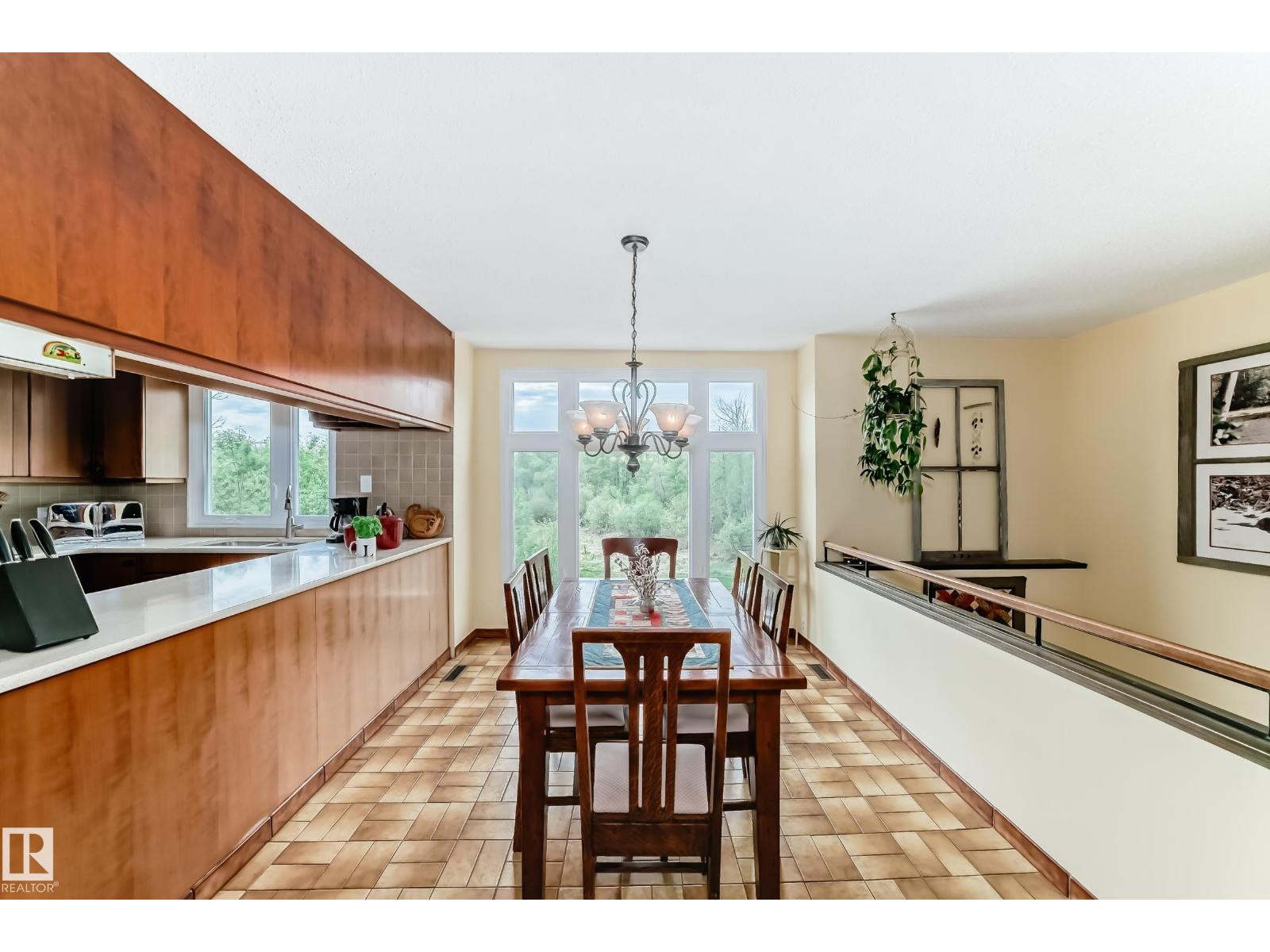 #85 52310 RGE ROAD 232 - 19