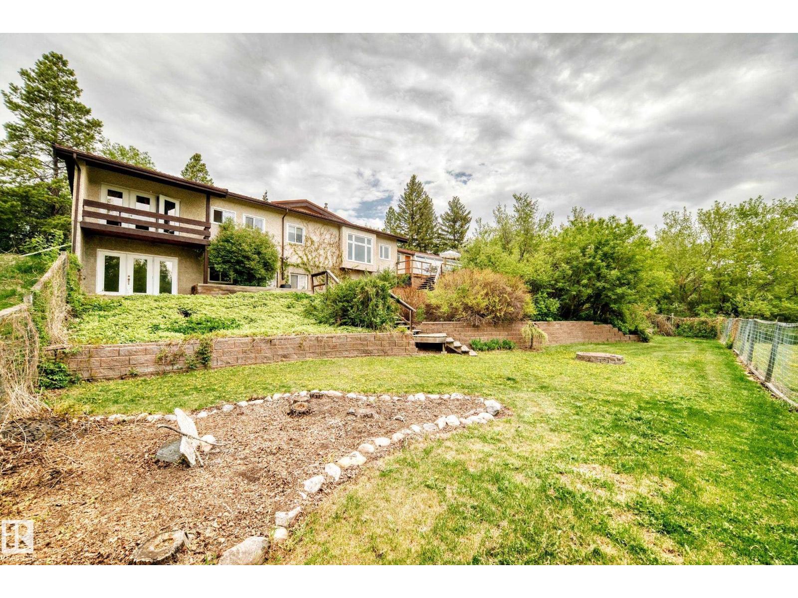 #85 52310 RGE ROAD 232 - 54