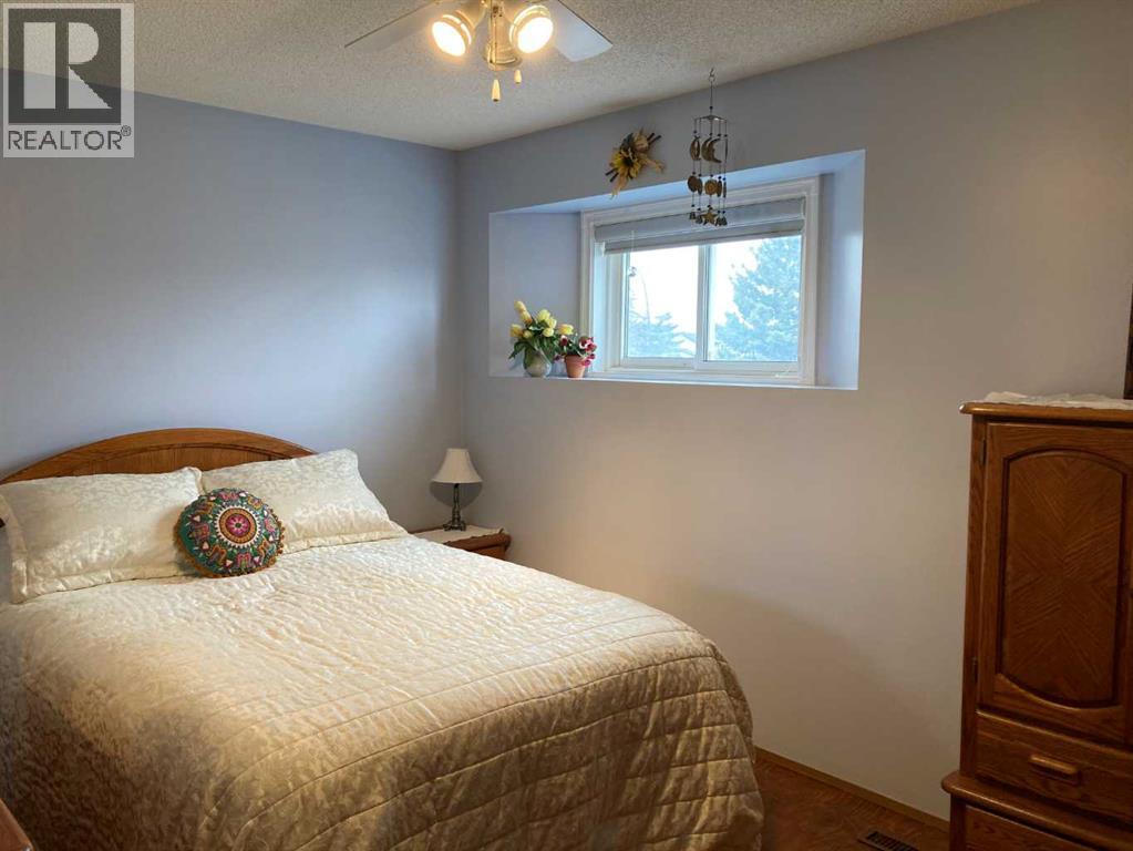 76 Martindale Close NE - 24