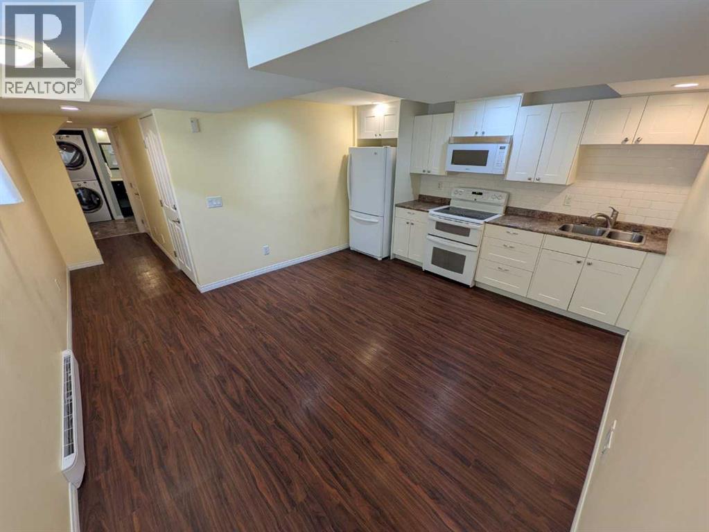 76 Martindale Close NE - 37